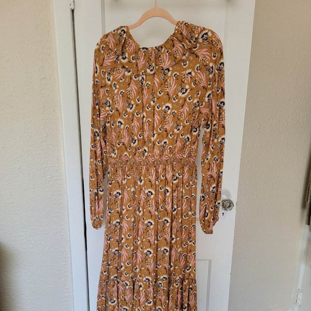Universal Thread Boho Ruffled Dress - Picture 6 of 8